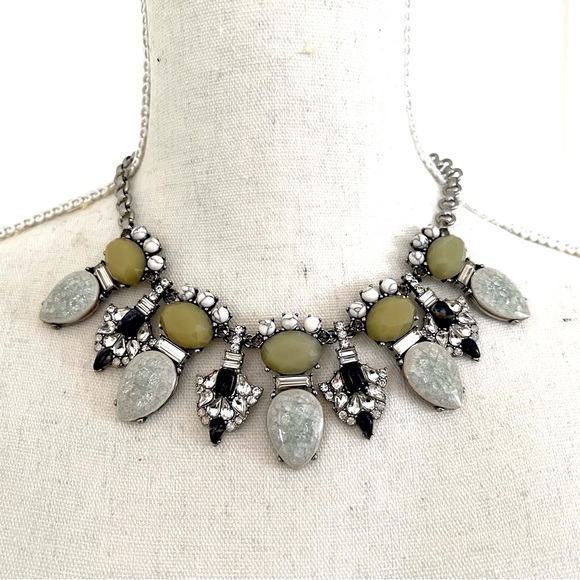 Chloe + Isabel Jewelry - 🎉HP🎉 Chloe & Isabel Necklace